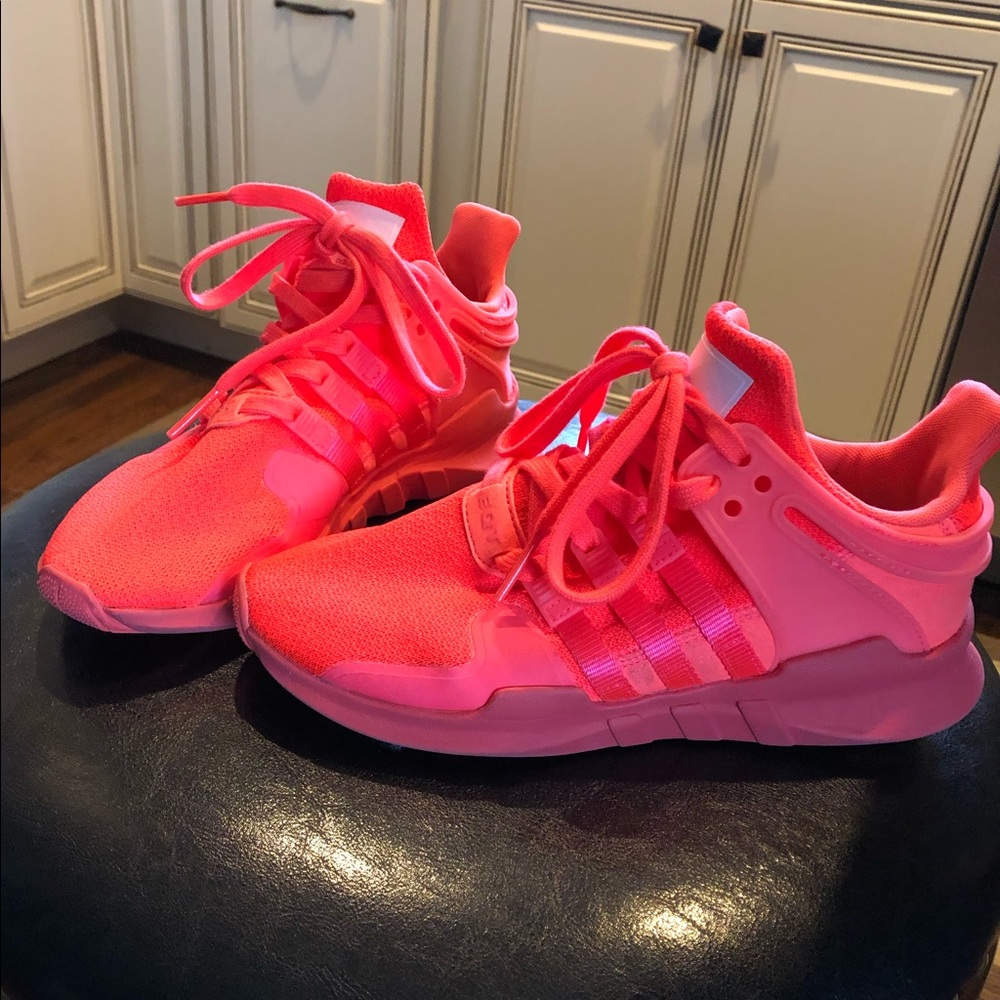 Adidas Sneakers